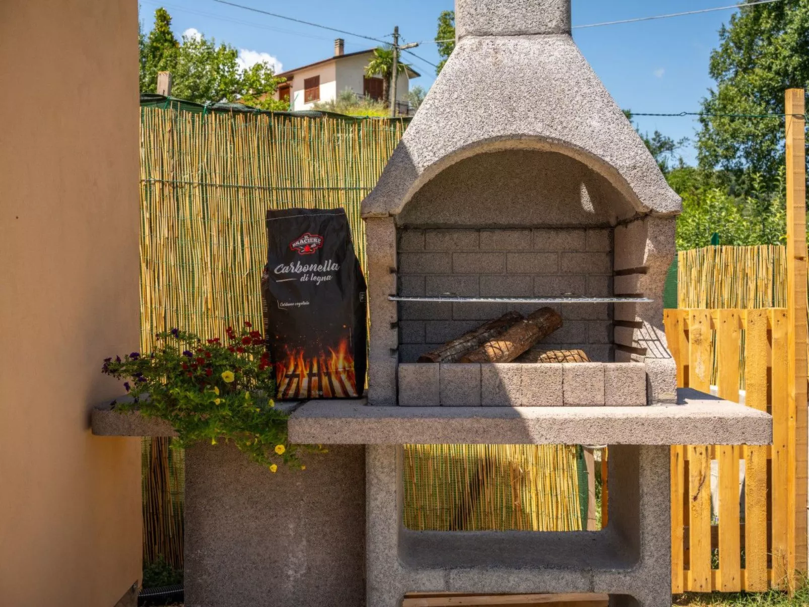 'Hortus la azurra'-Buiten