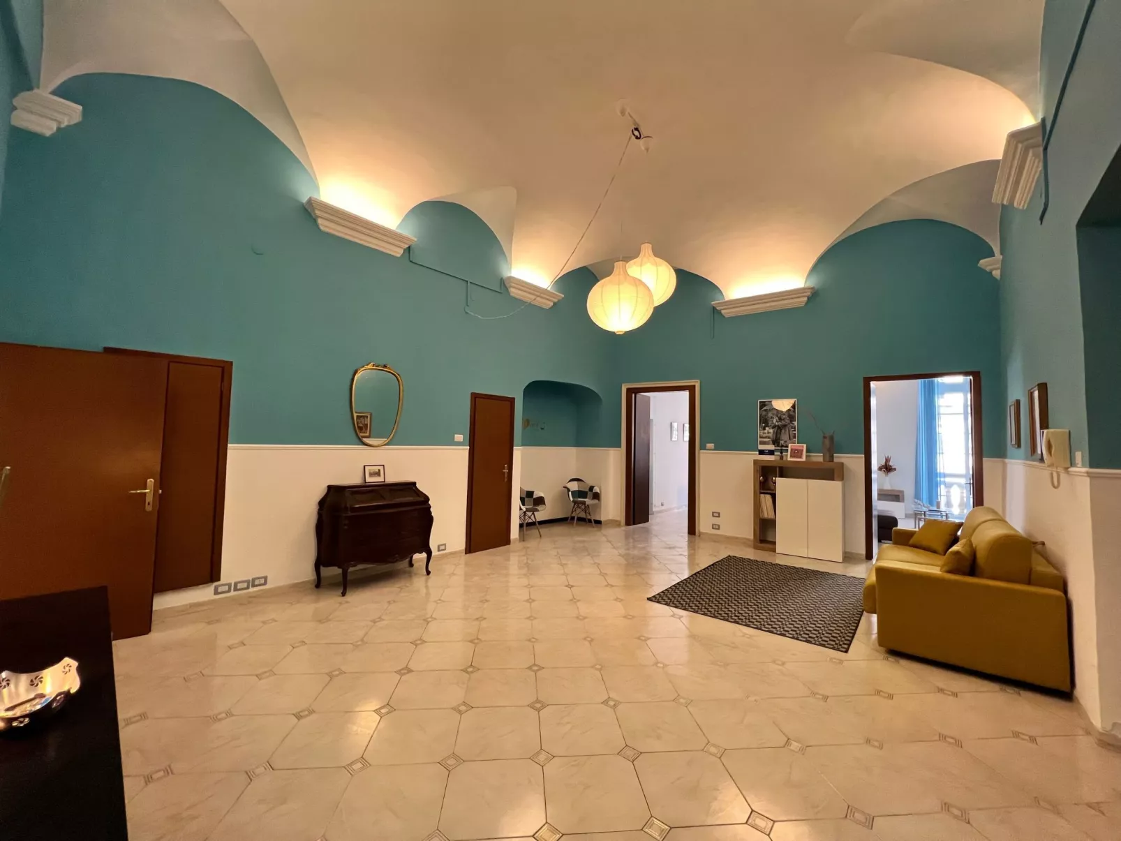 'Doge Antonino' mit Wi-Fi-Binnen