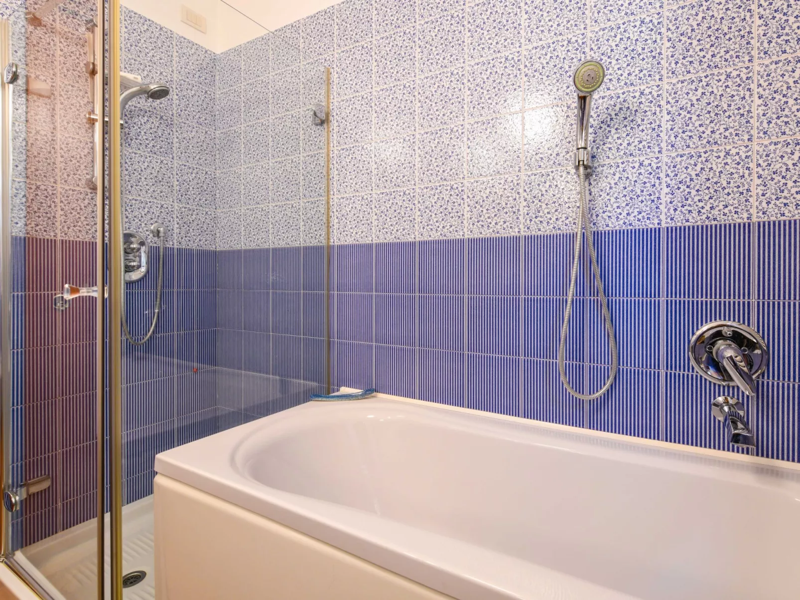 'Silvia2' mit privatem Balkon-Binnen