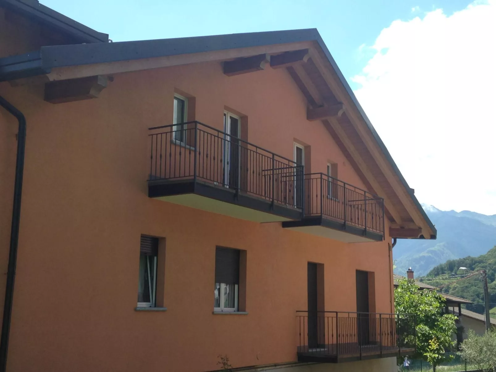 Wohnung "Spaziosa mansarda"-Buiten