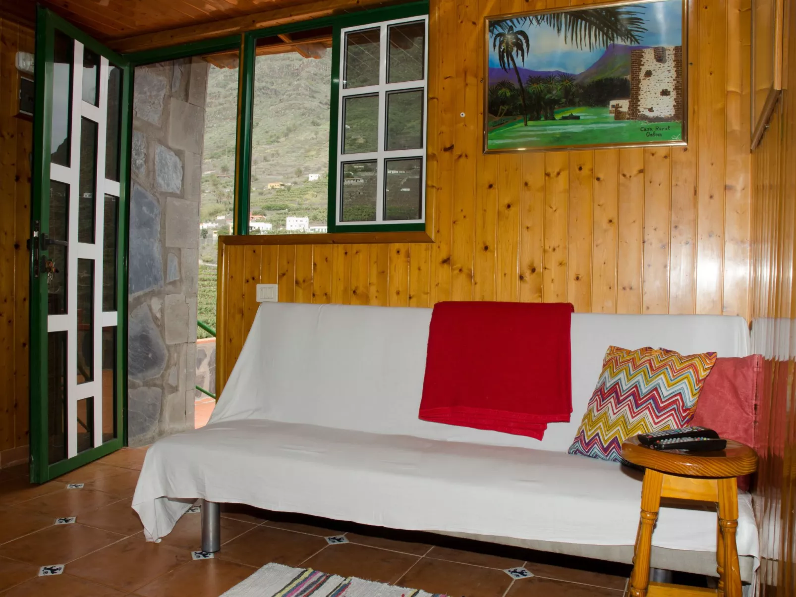 Ländliches Haus mit herrlichem Blick auf das Meer und das Tal.-Binnen