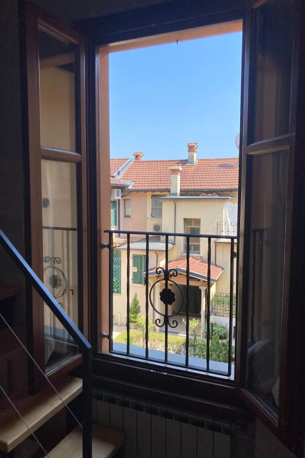 'CasAldo-Image-tags.info