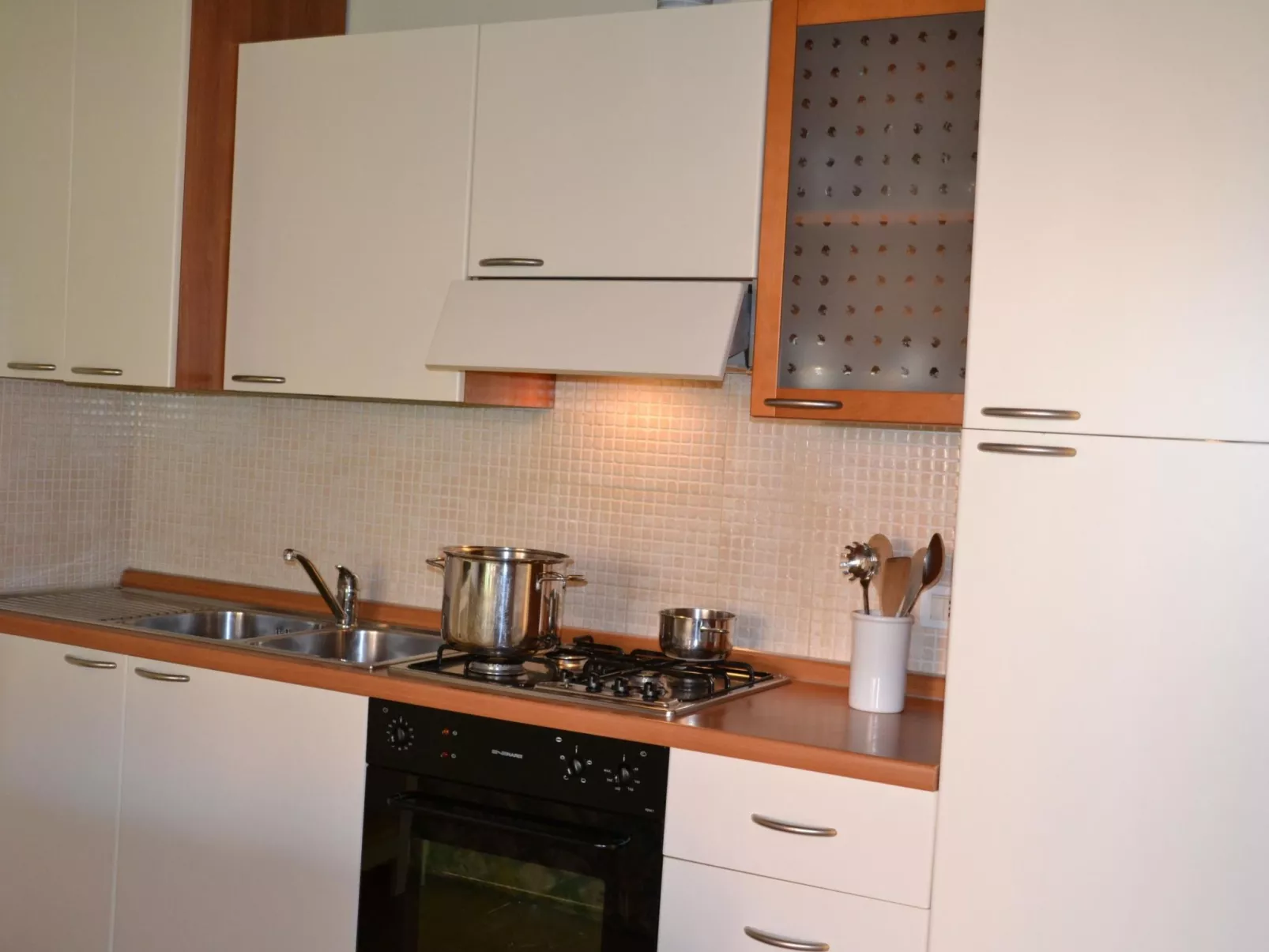 Wohnung im Resort mit großes Schwimmbad und Sportbereich-Binnen