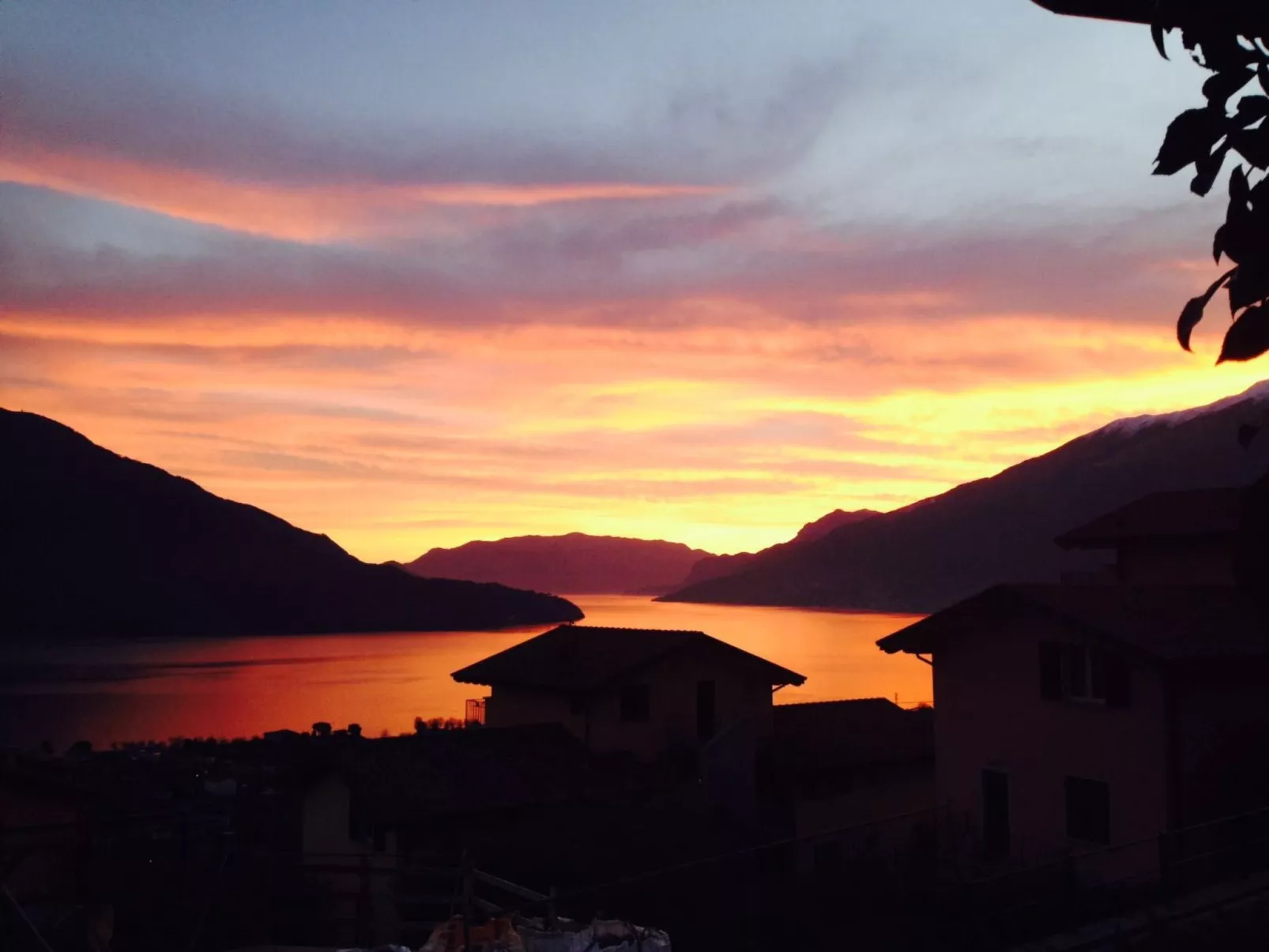 Türkisfarbenes Haus mit fantastischer Aussicht-Buiten