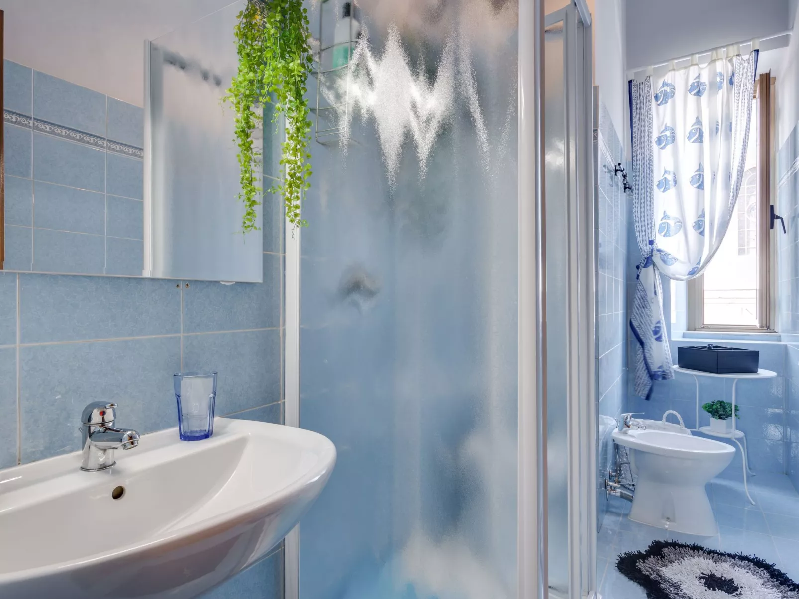 "St Joseph 12" mit Wi-Fi-Binnen