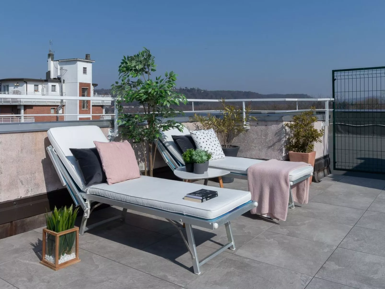 La Terrazza' Wohnung mit Seeblick-Binnen
