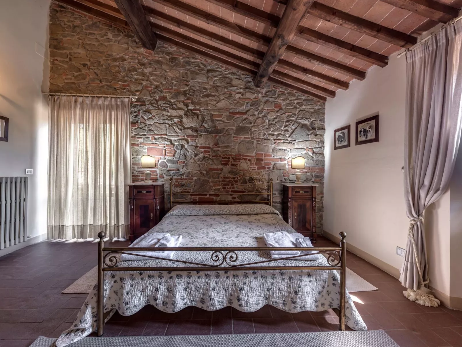 Landgut "Podere Vecciale-Binnen