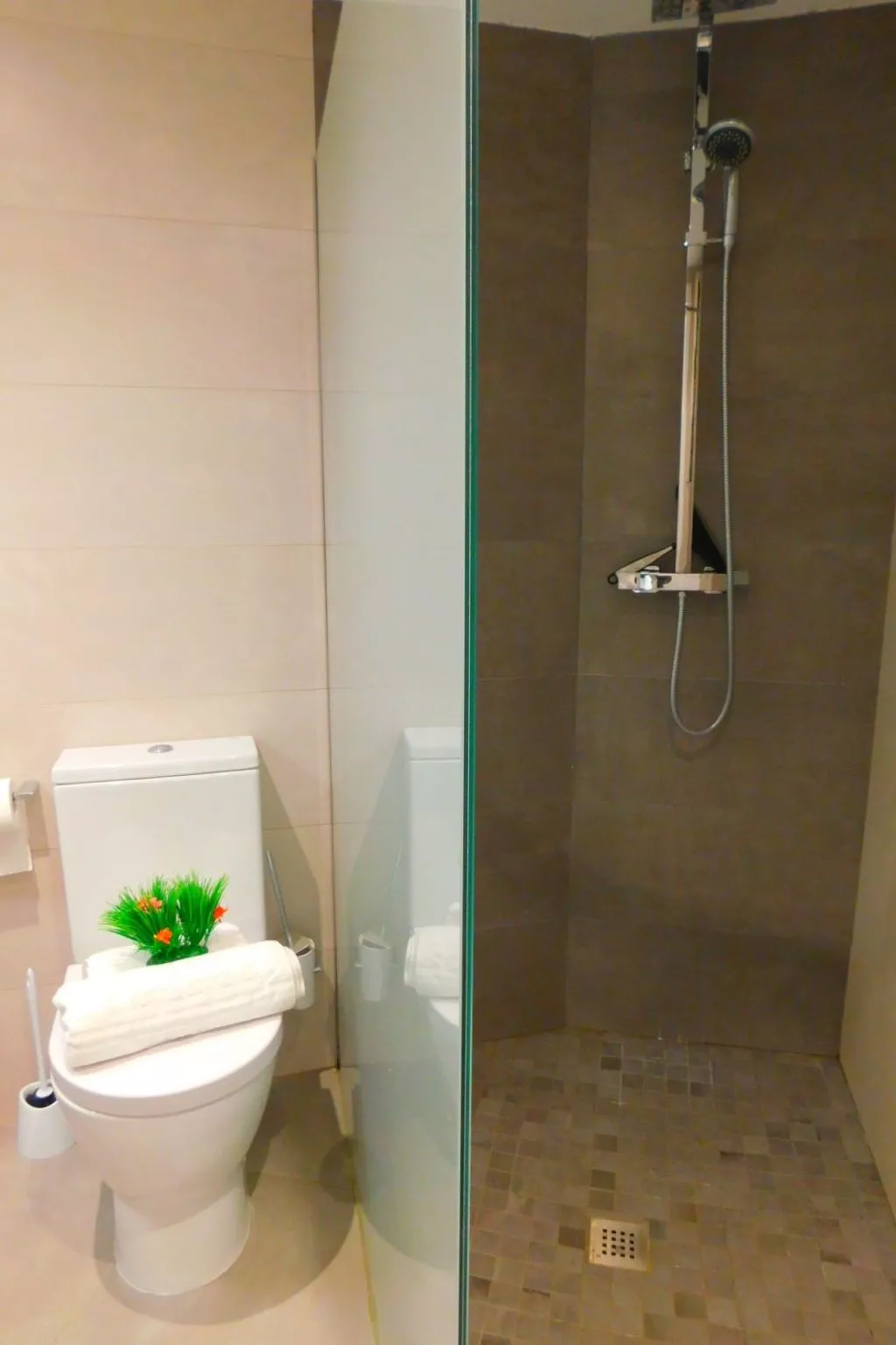 Appartement in Roses mit Großer Terrasse und Meerblick-Image-tags.info