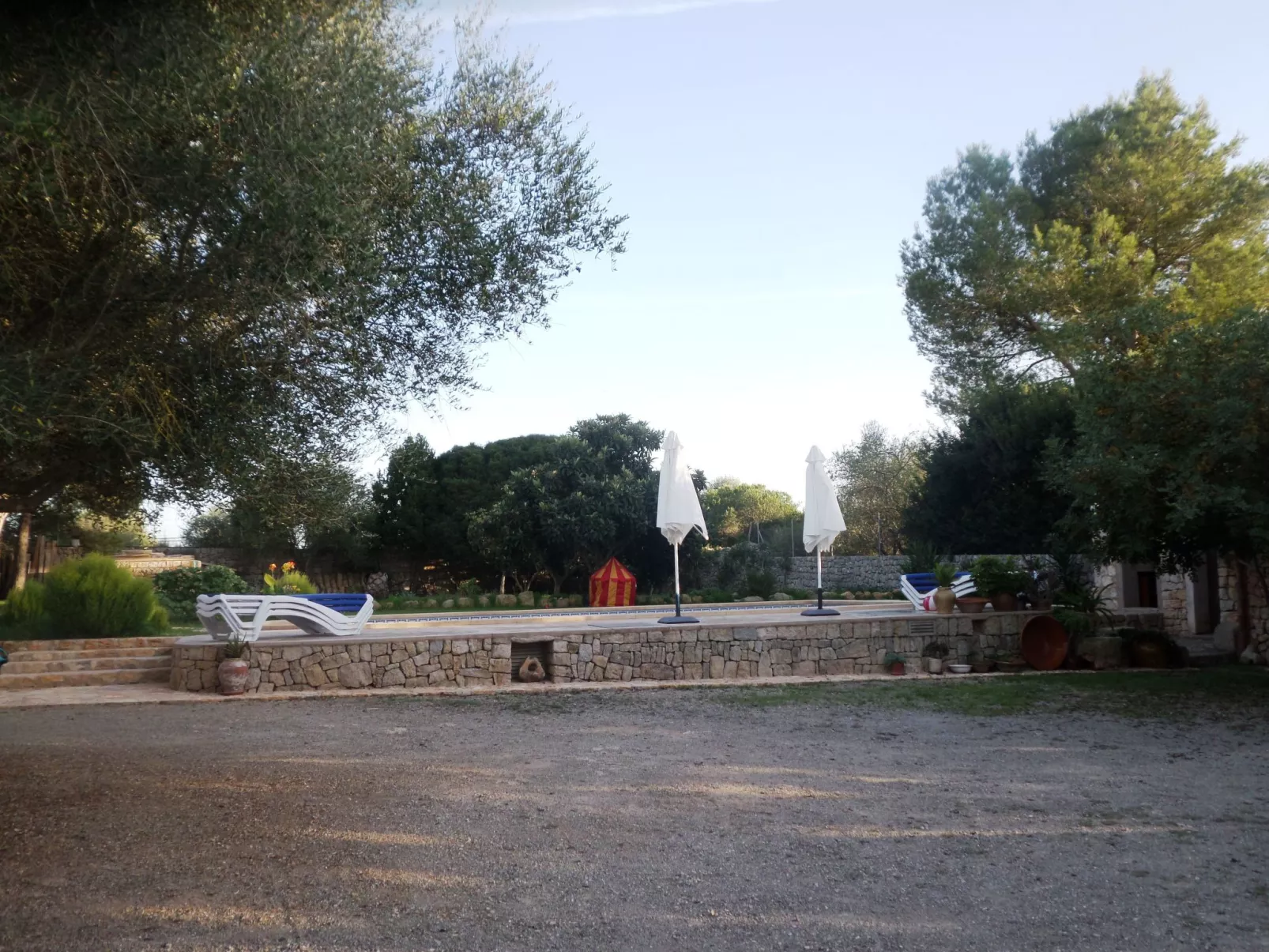 Finca Casa Alba - großer Außenbereich für Kinder-Image-tags.info