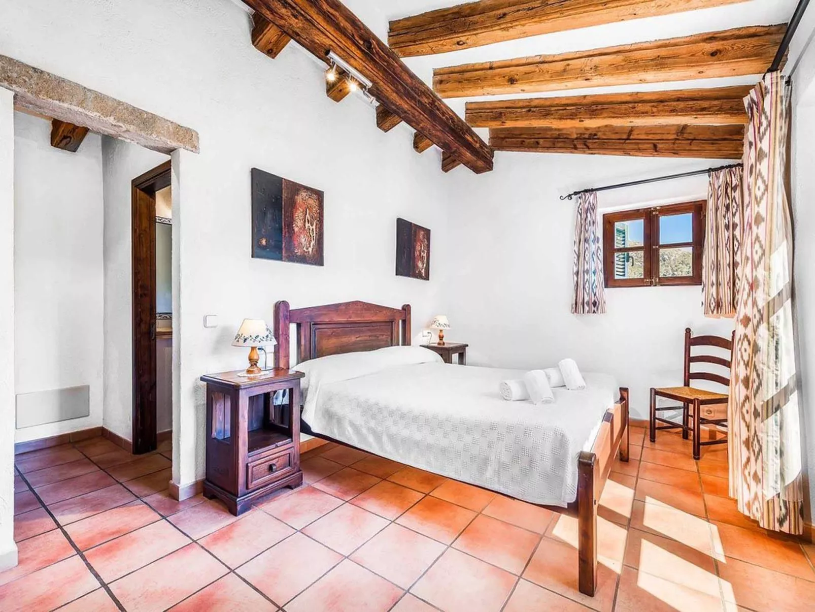 Finca Tomas, Cala Sant Vicenç-Binnen