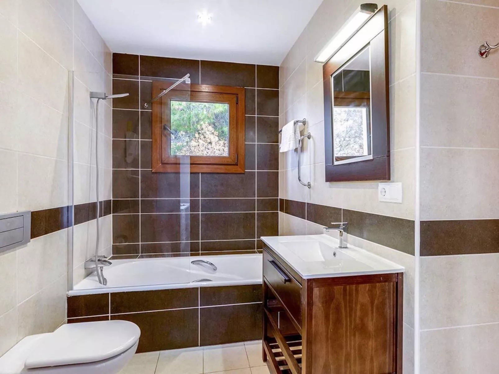 Villa Alexandria Cala Sant Vicenç-Image-tags.info