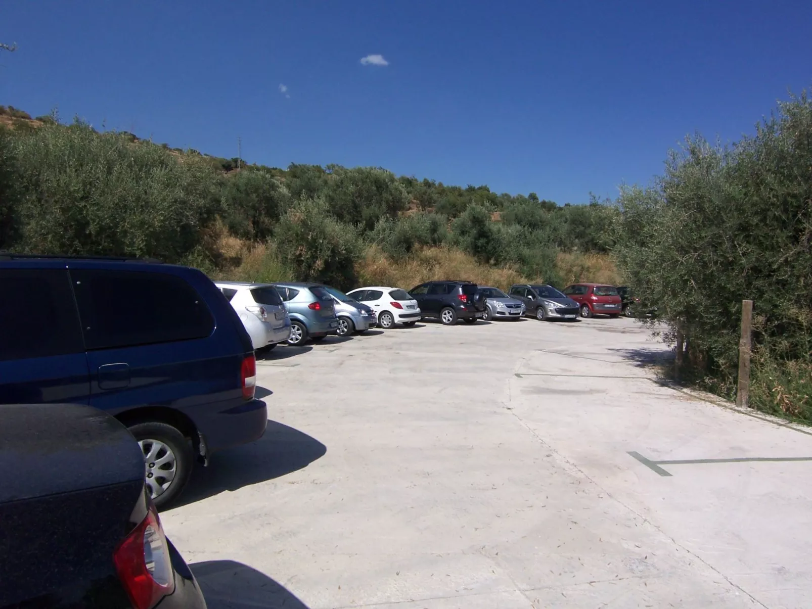 Gemütliches Haus in Anlage mit Schwimmbad in Válor - Buiten