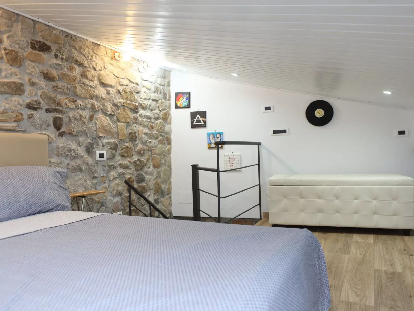 Die Wüstenrose A-Binnen