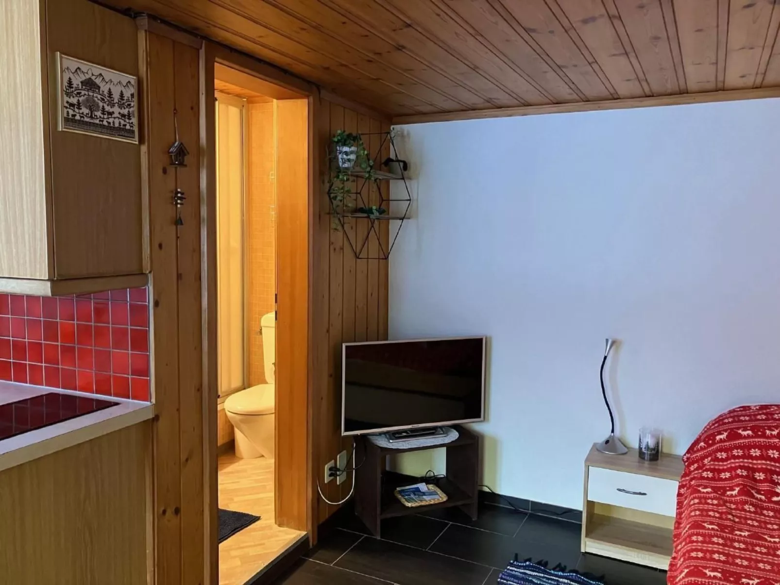 Gemütliches SINGLE-Studio-Image-tags.info