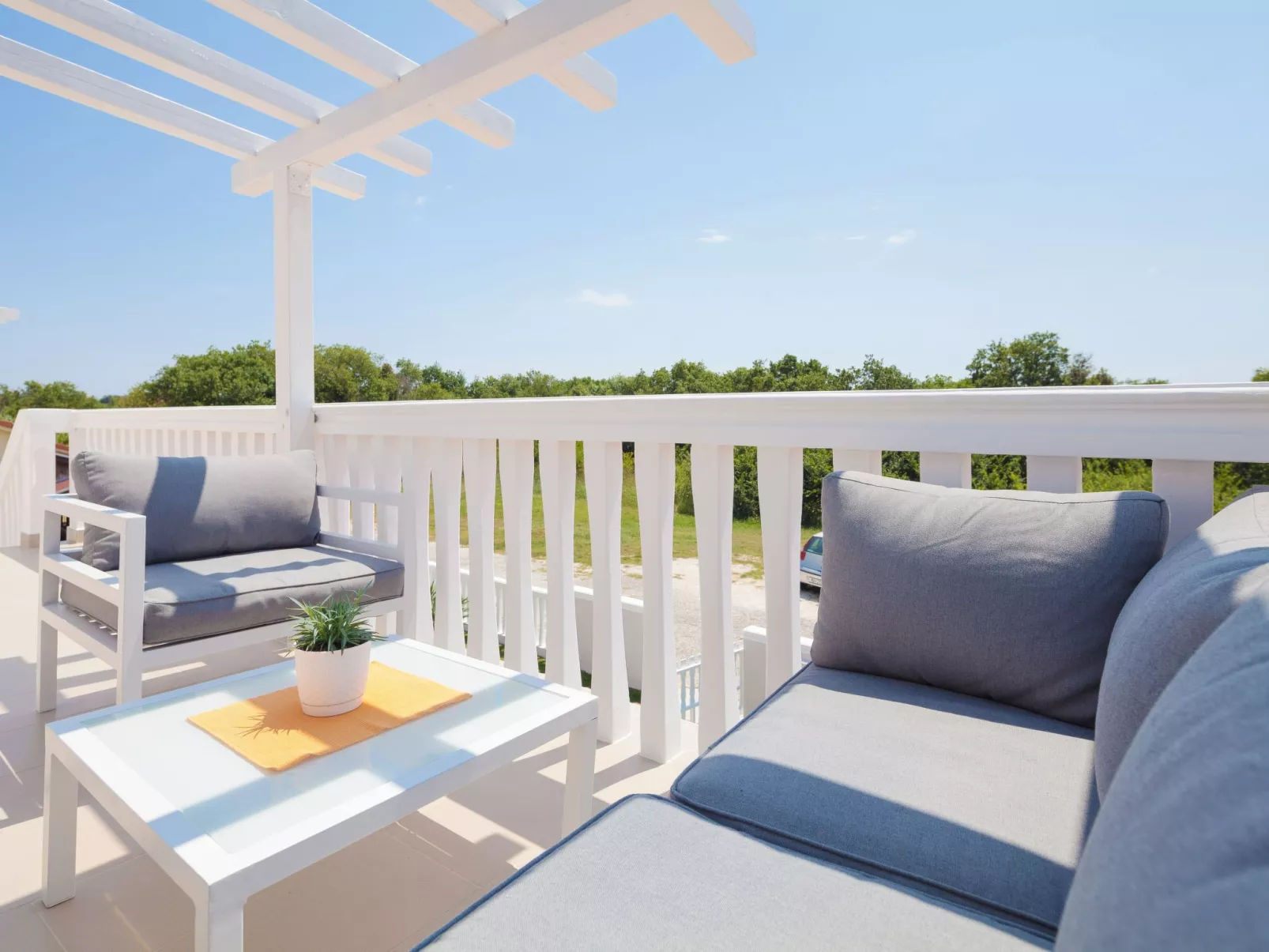 Mit Jacuzzi, Garten und Parkplatz-Image-tags.info