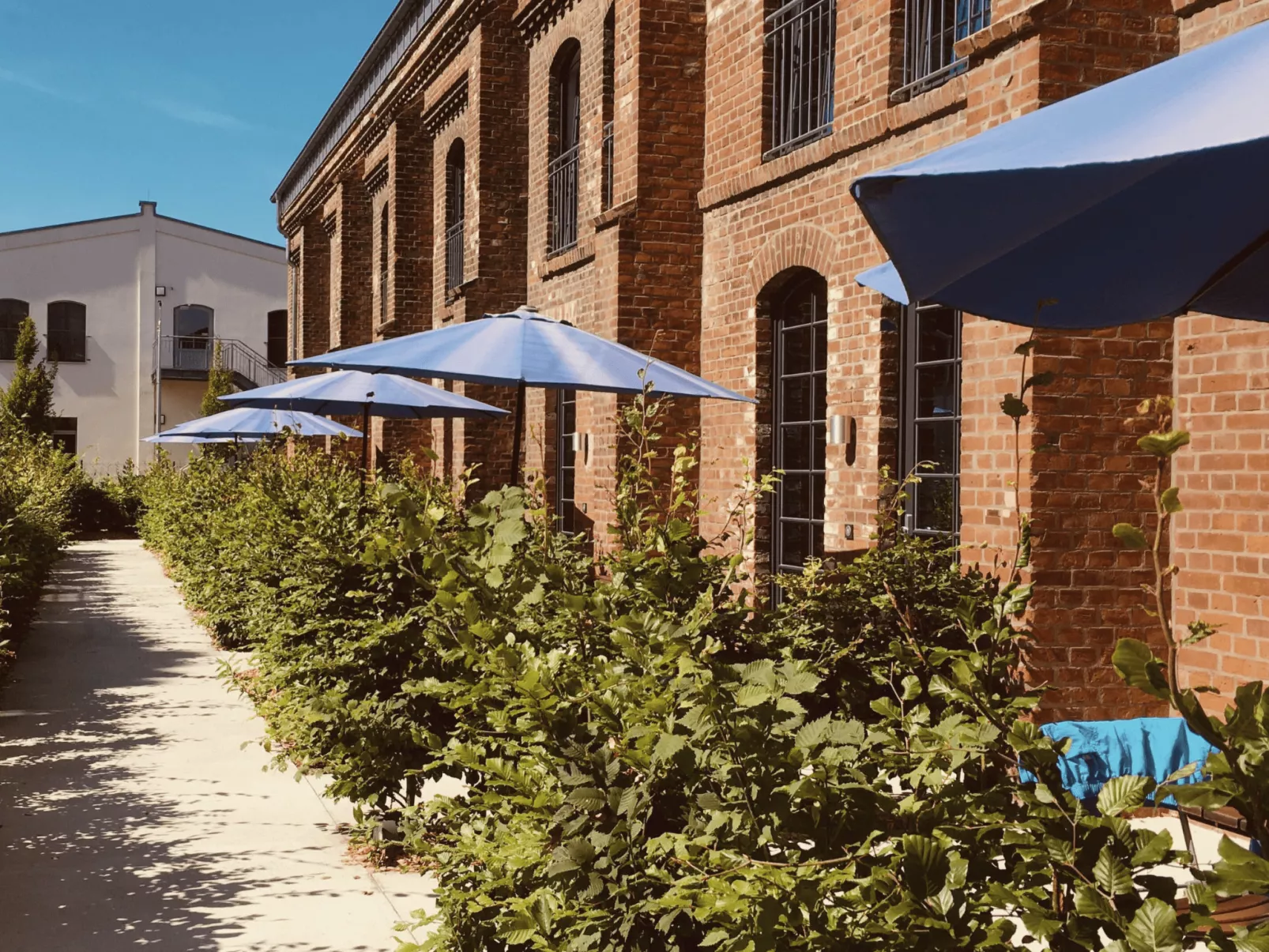 In Brandenburg An Der Havel mit Terrasse, Garten und Grill-Buiten