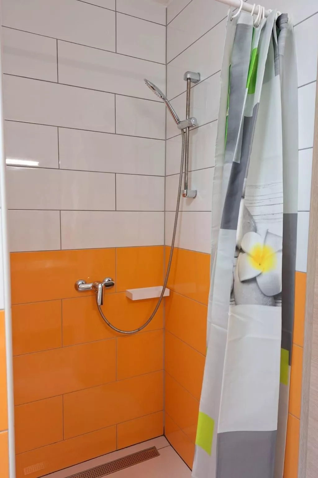 Urlaub mit Kindern-Ferienwohnung mit Pool-Binnen