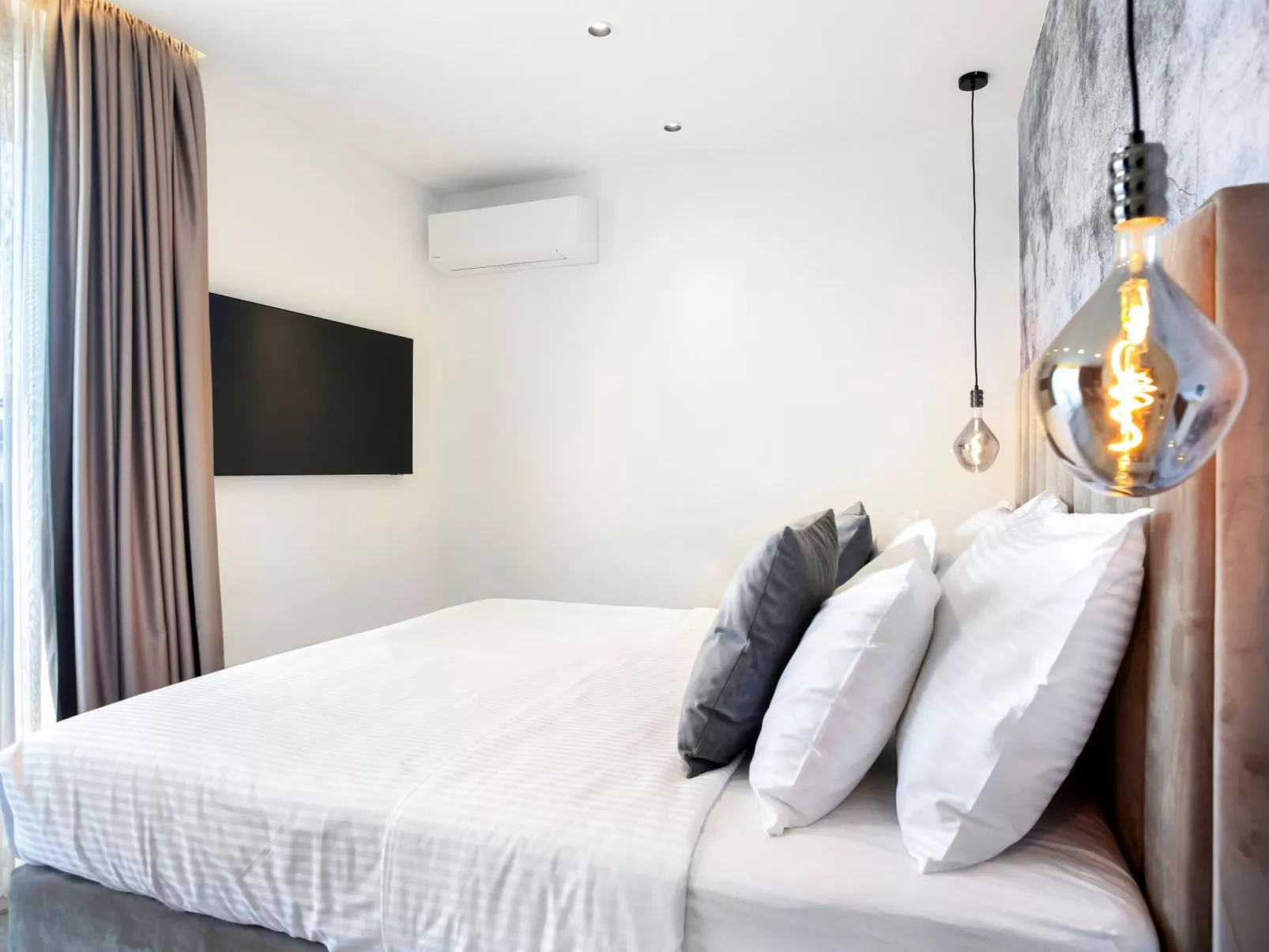 Fly Room - A2-Binnen