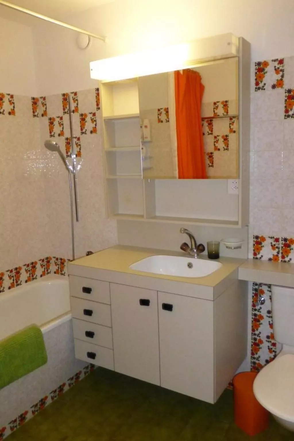 Chesa Azalee 10-Binnen