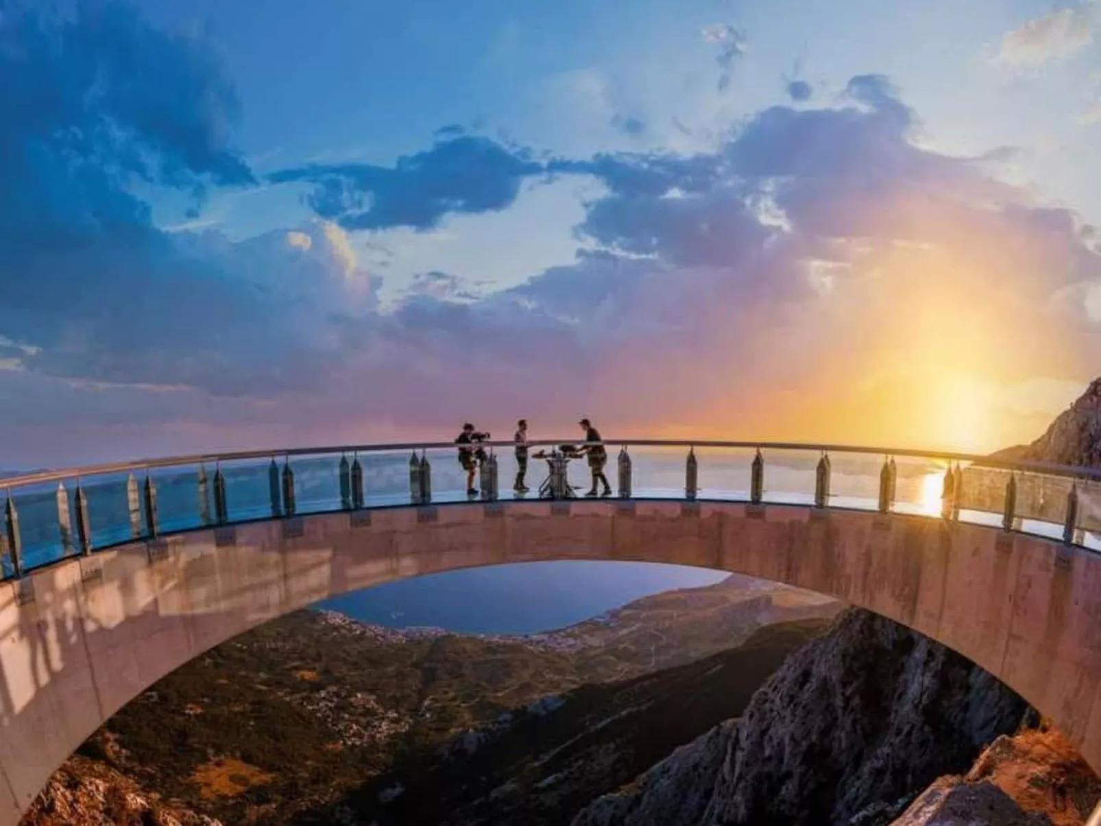 "Paola" mit eigenem Pool-Buiten