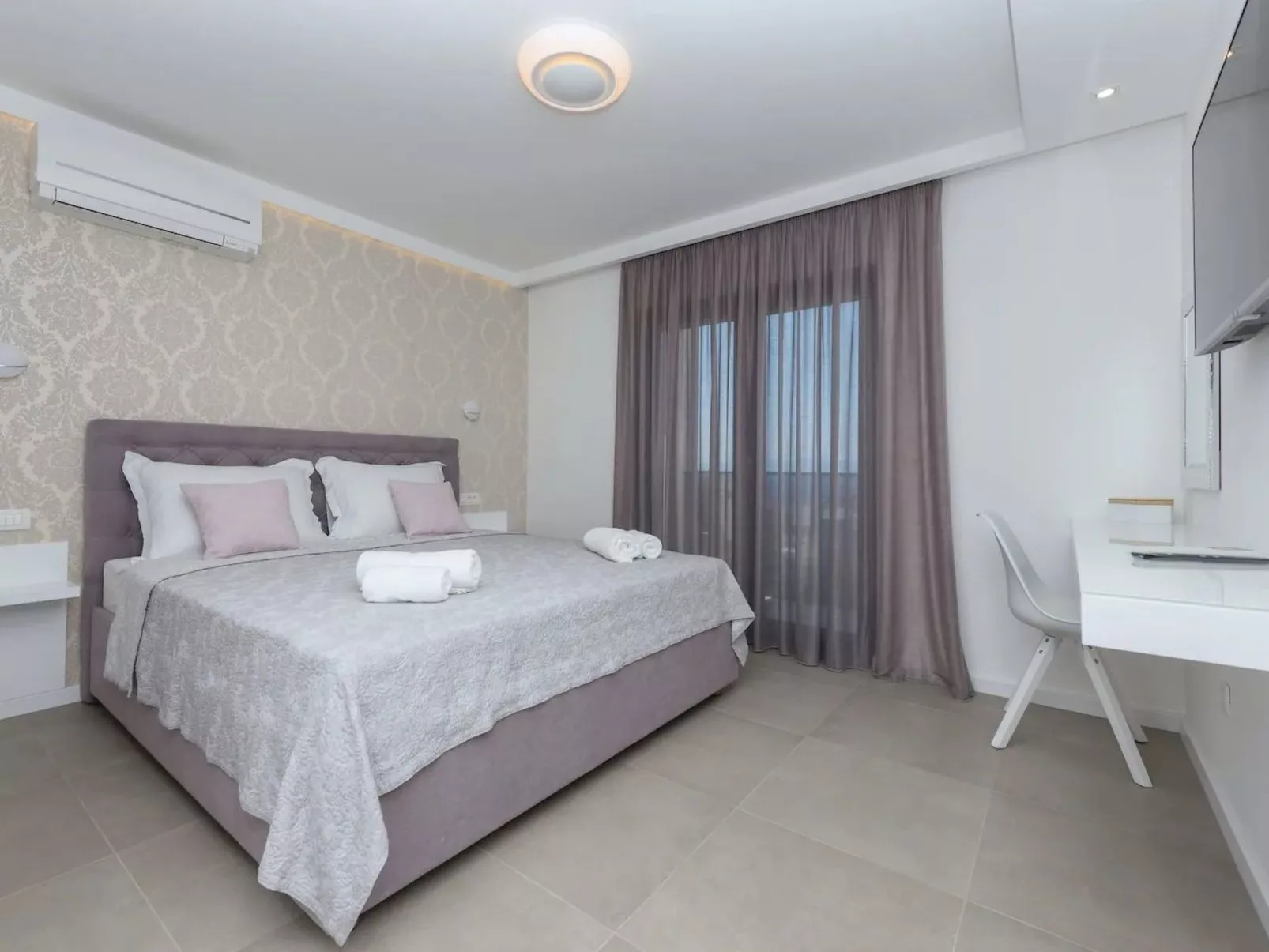 Villa VID-Image-tags.info