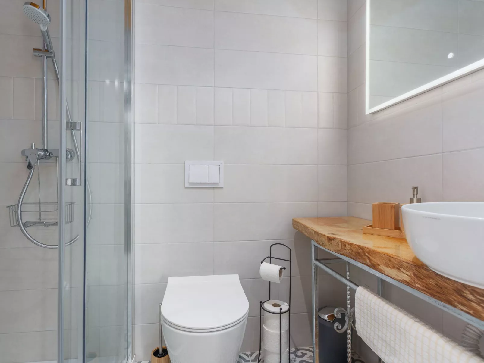 "VillaTonka auf der Insel Krk, Malinska"-Image-tags.info