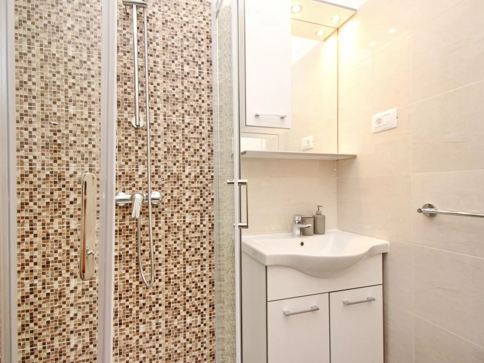 In Baška mit Eigenem Balkon-Image-tags.info