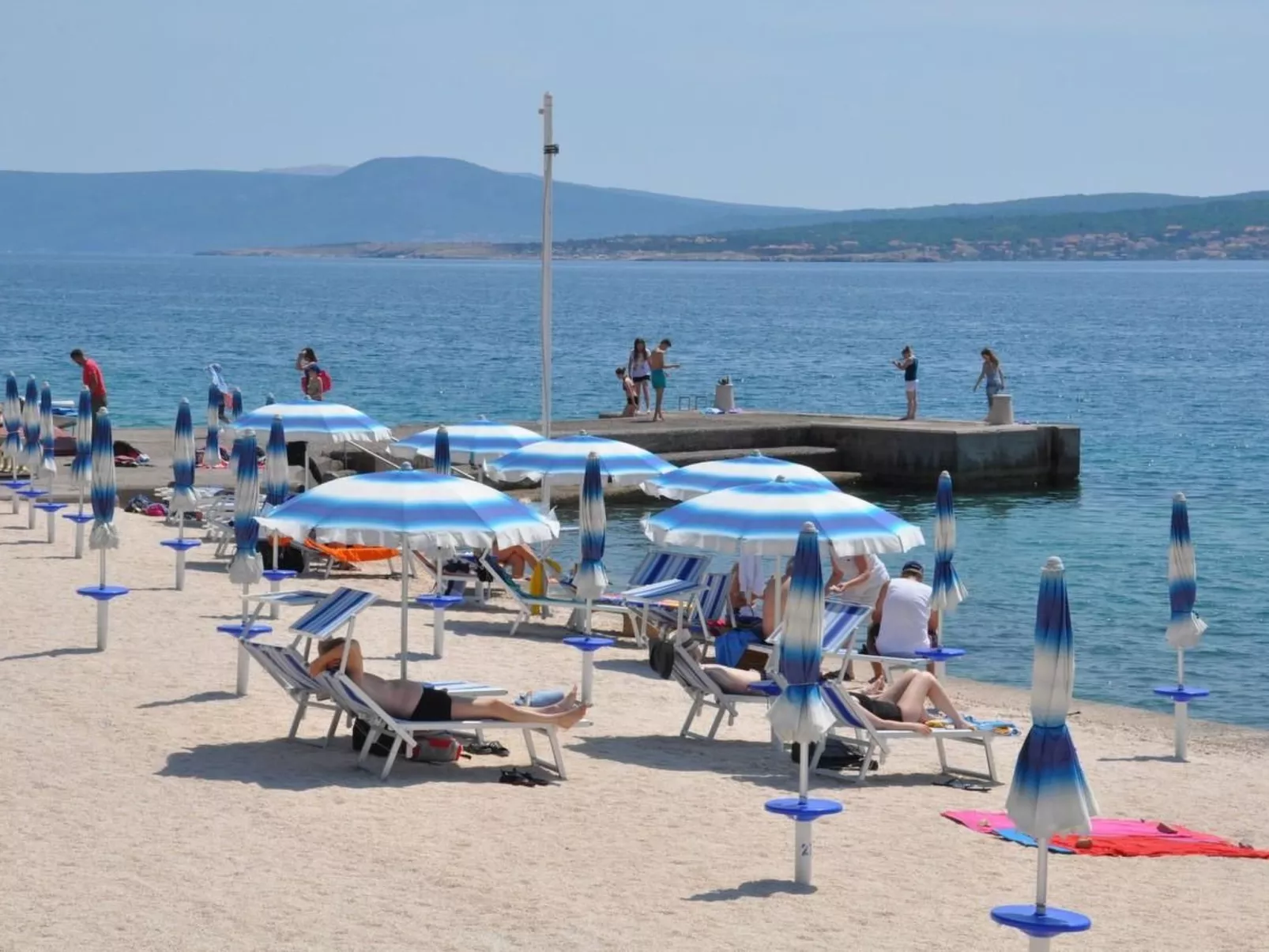 Wohnung mit Balkon und Meerblick-Buiten
