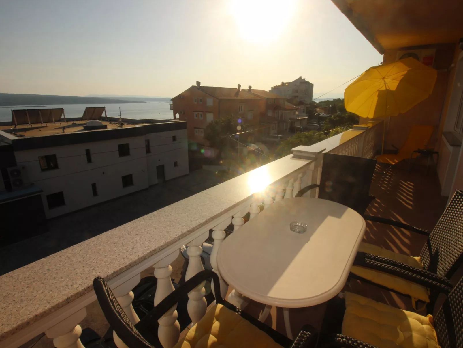 Wohnung "Martina" mit Terrasse-Buiten