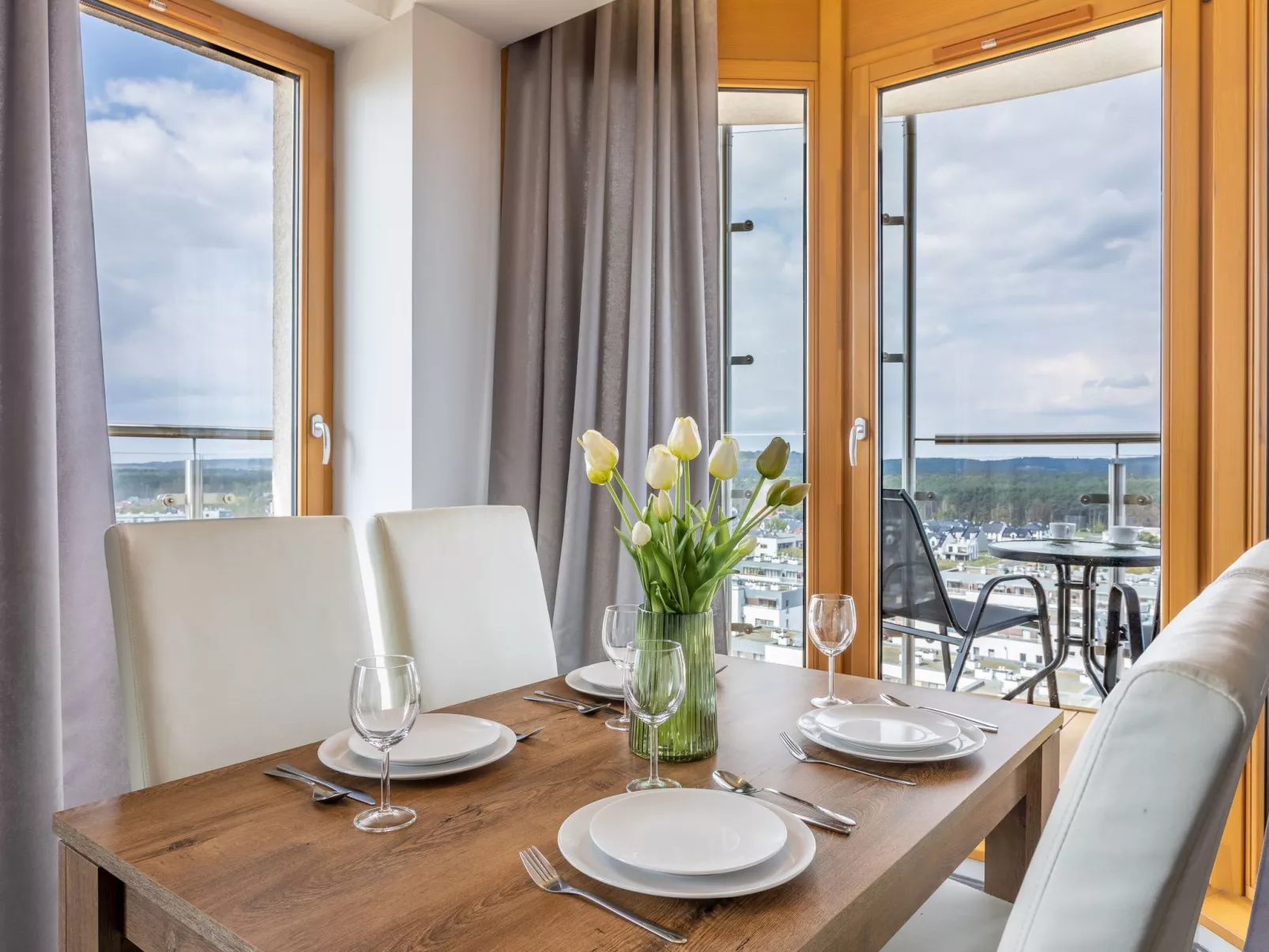 Tower 97 in hervorragender Lage-Binnen