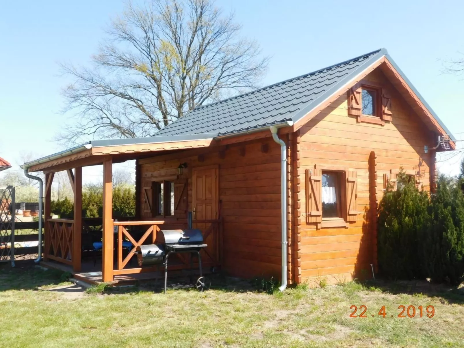 Haus in Karsibór mit Grill, Terrasse und Garten-Buiten