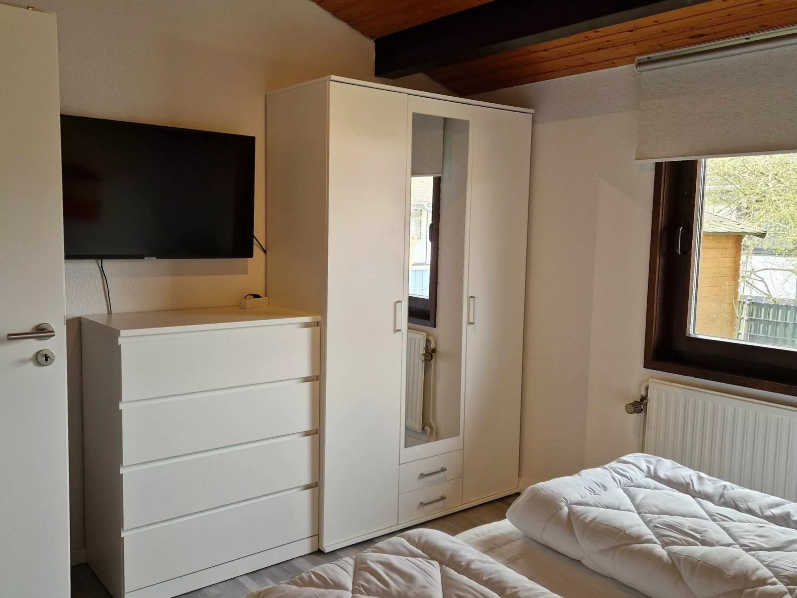 Haus F 21, Randlage mit Wiesenweitblick eingezäu-Binnen