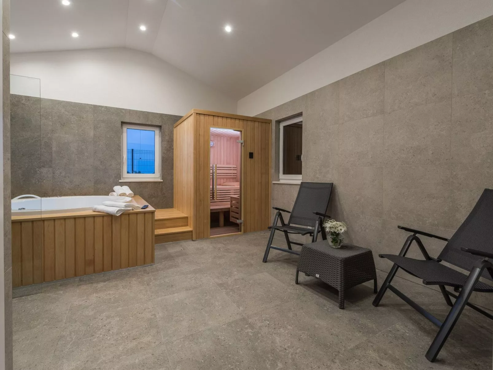 Haus für 9 Personen und 1 Kind in Gornje Rastane-Binnen