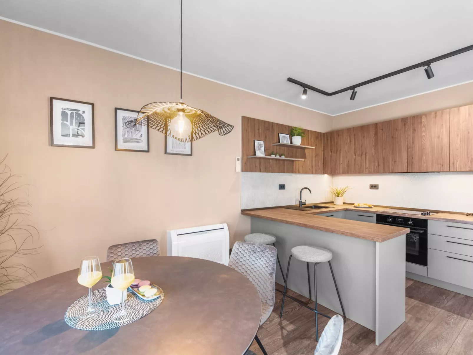 Quercus Village APP 3 mit privatem Pool-Binnen