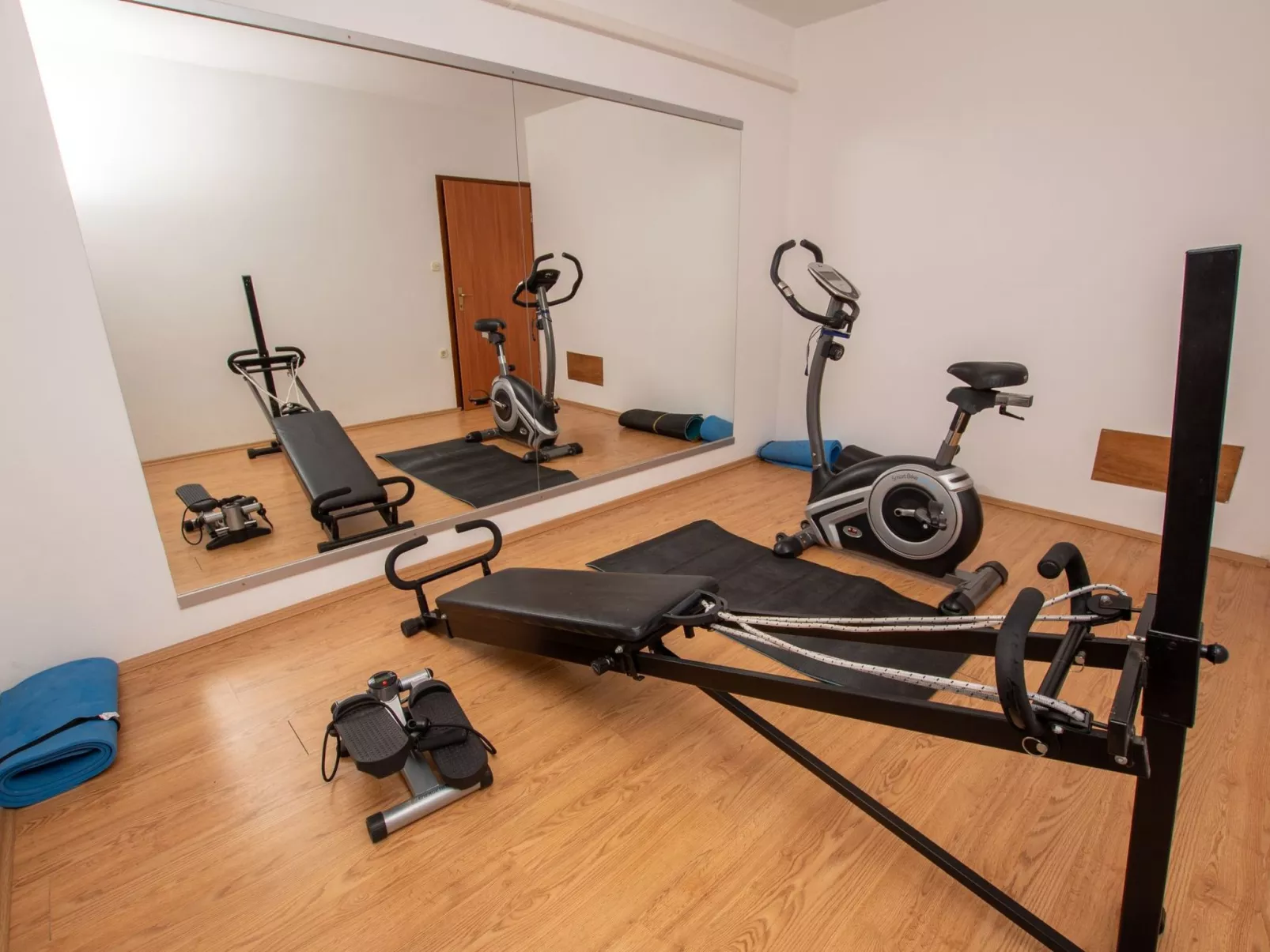 Am Südhang gelegen mit Meerblick-Binnen