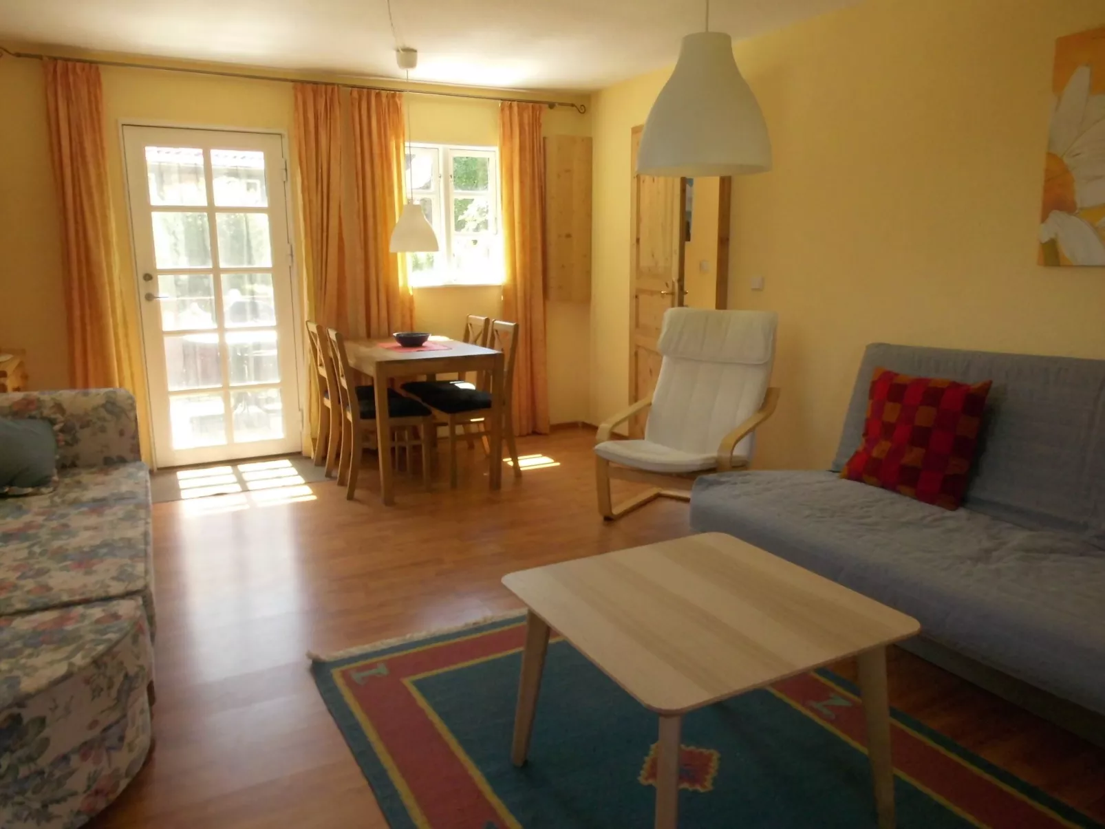 Haus in Zimmert mit Terrasse, Grill und Garten-Binnen