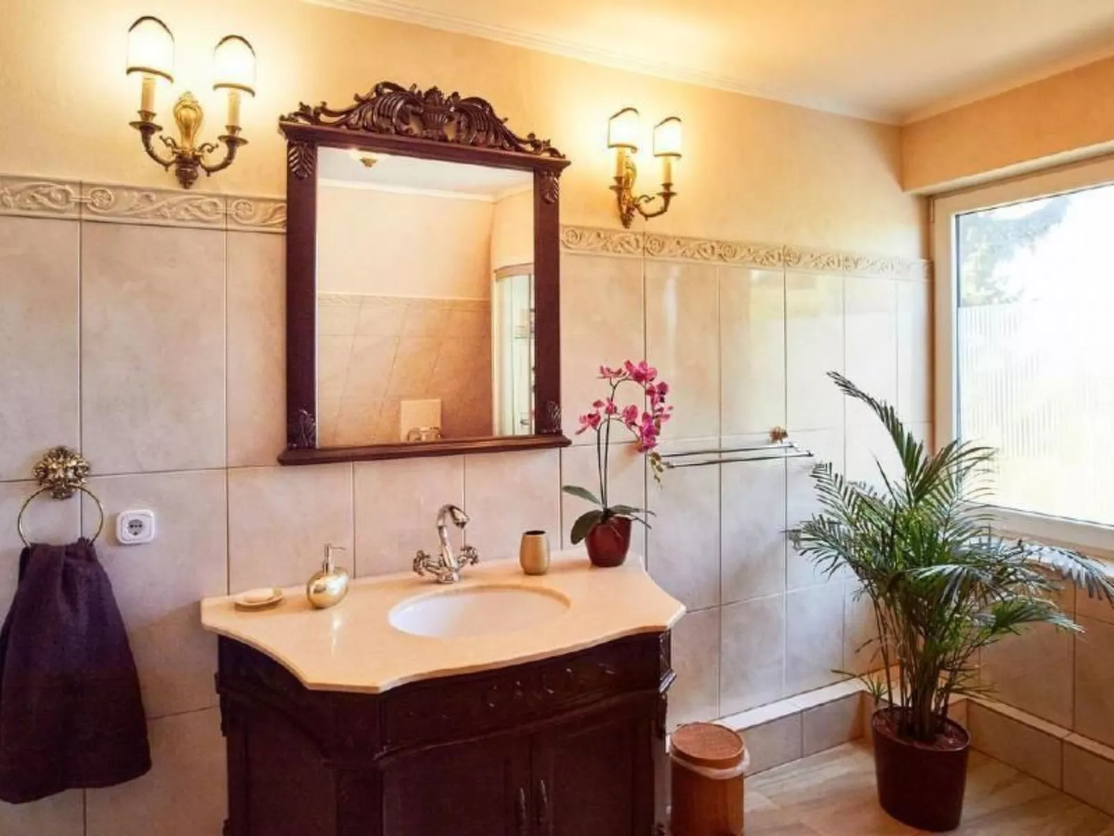 Appartement mit Garten, Grill und Terrasse-Binnen