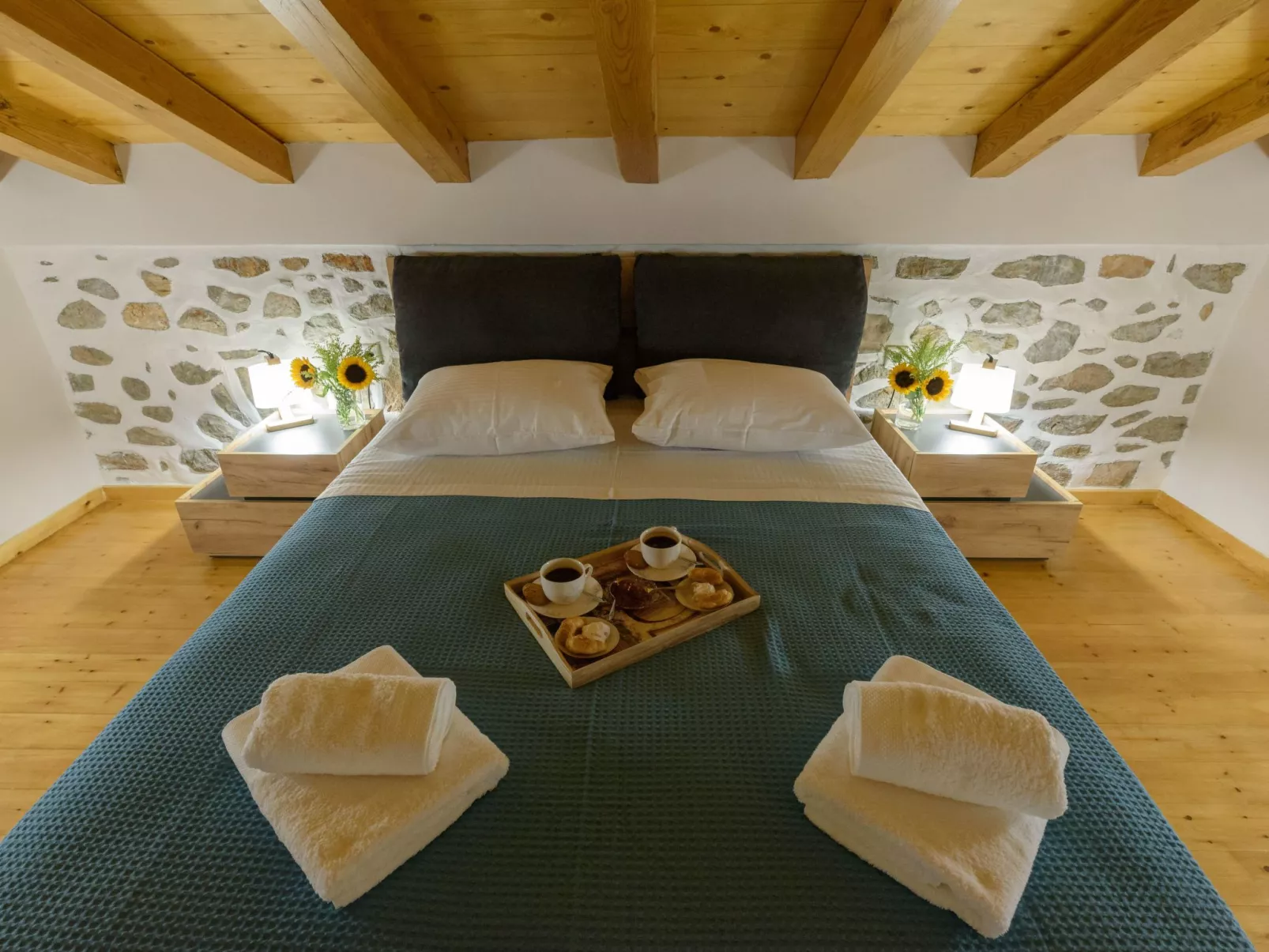 Mit Blick auf das Wasser-Binnen