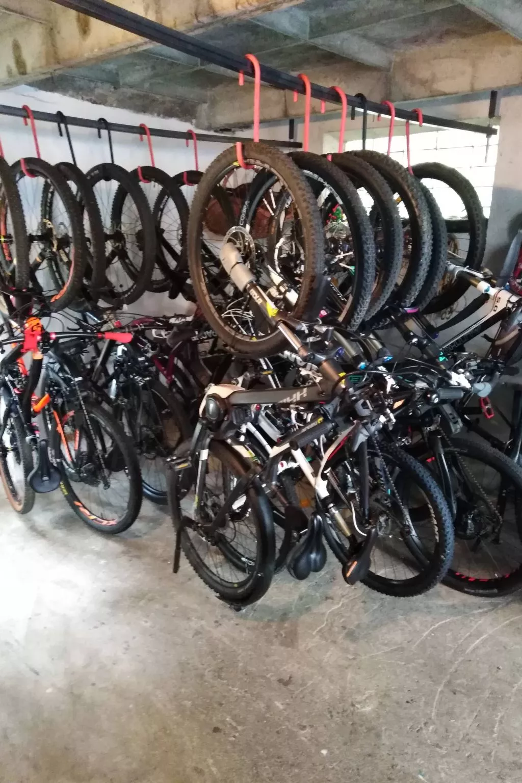 Mit solarbeheiztem Außenpool und Sauna-Binnen