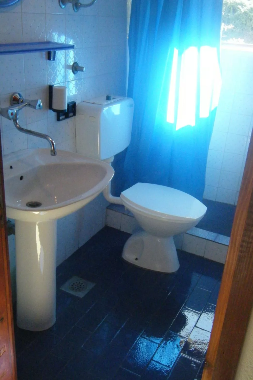 "Antun" am Strand-Image-tags.info