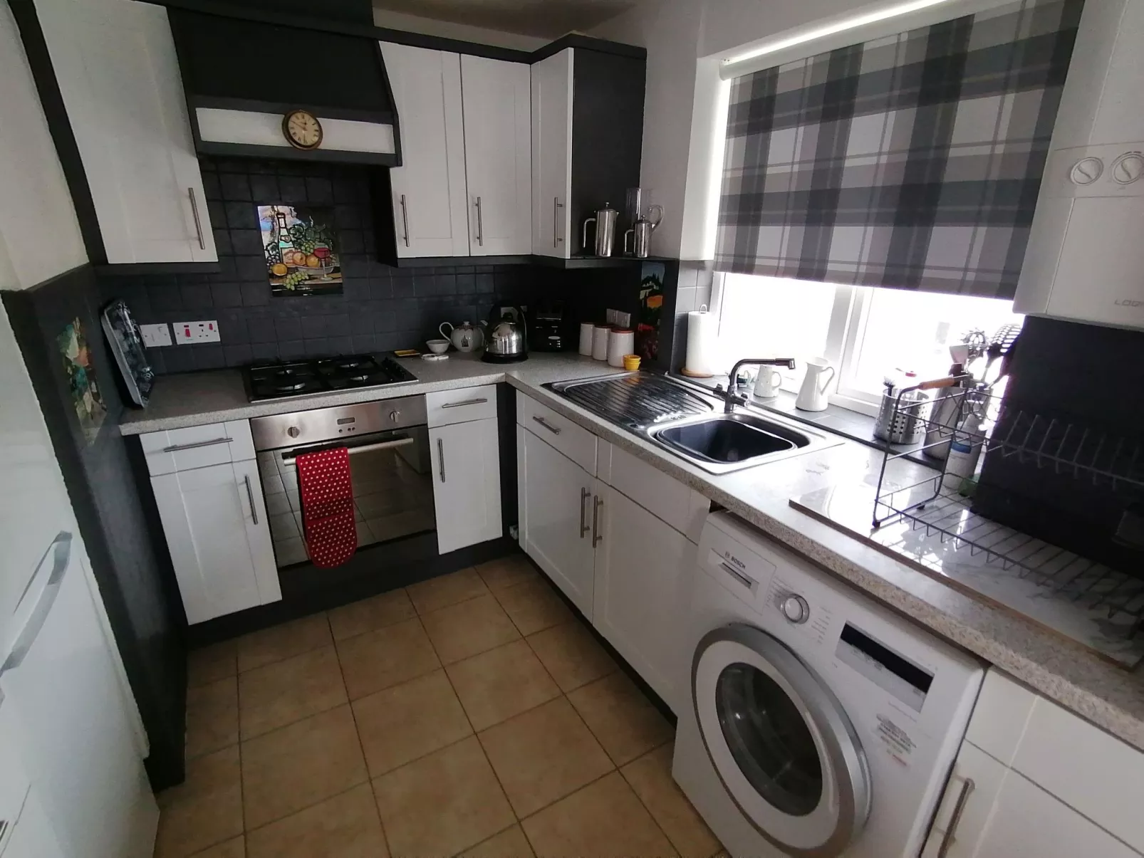 "Stewart" mit Blick auf das Wasser-Binnen