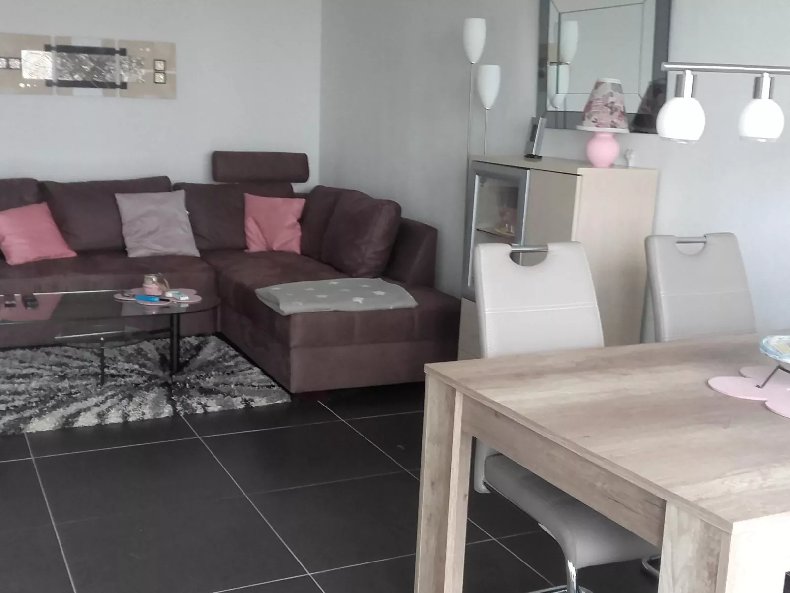 Wohnung mit großer Gartenterrasse und Ausblick-Binnen