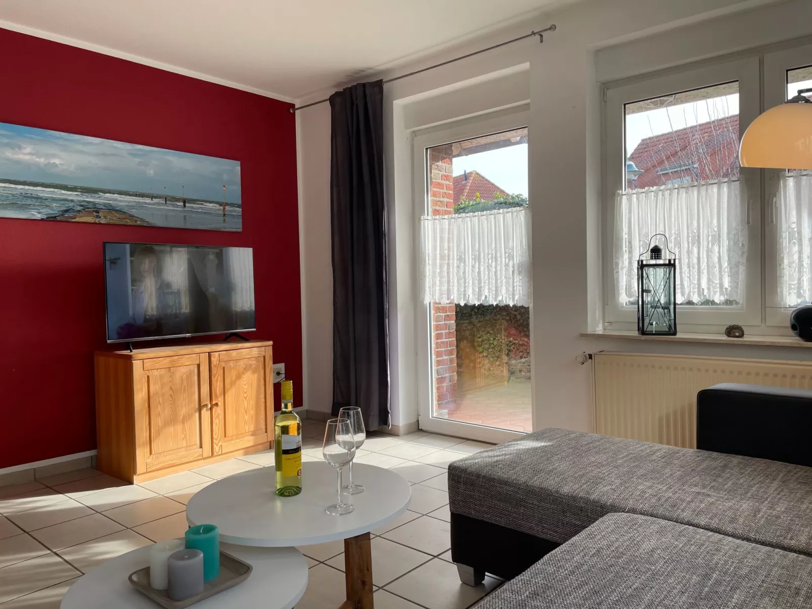 Sonnige Ferienwohnung mit großem Garten-Binnen