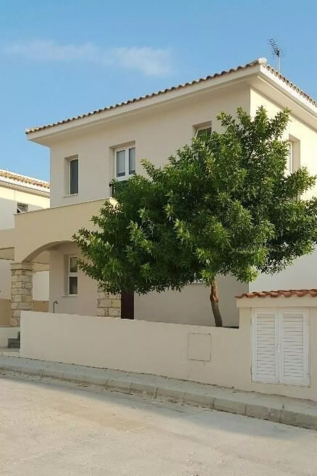 Modernes Ferienhaus mit Pool in Tremithousa-Image-tags.info