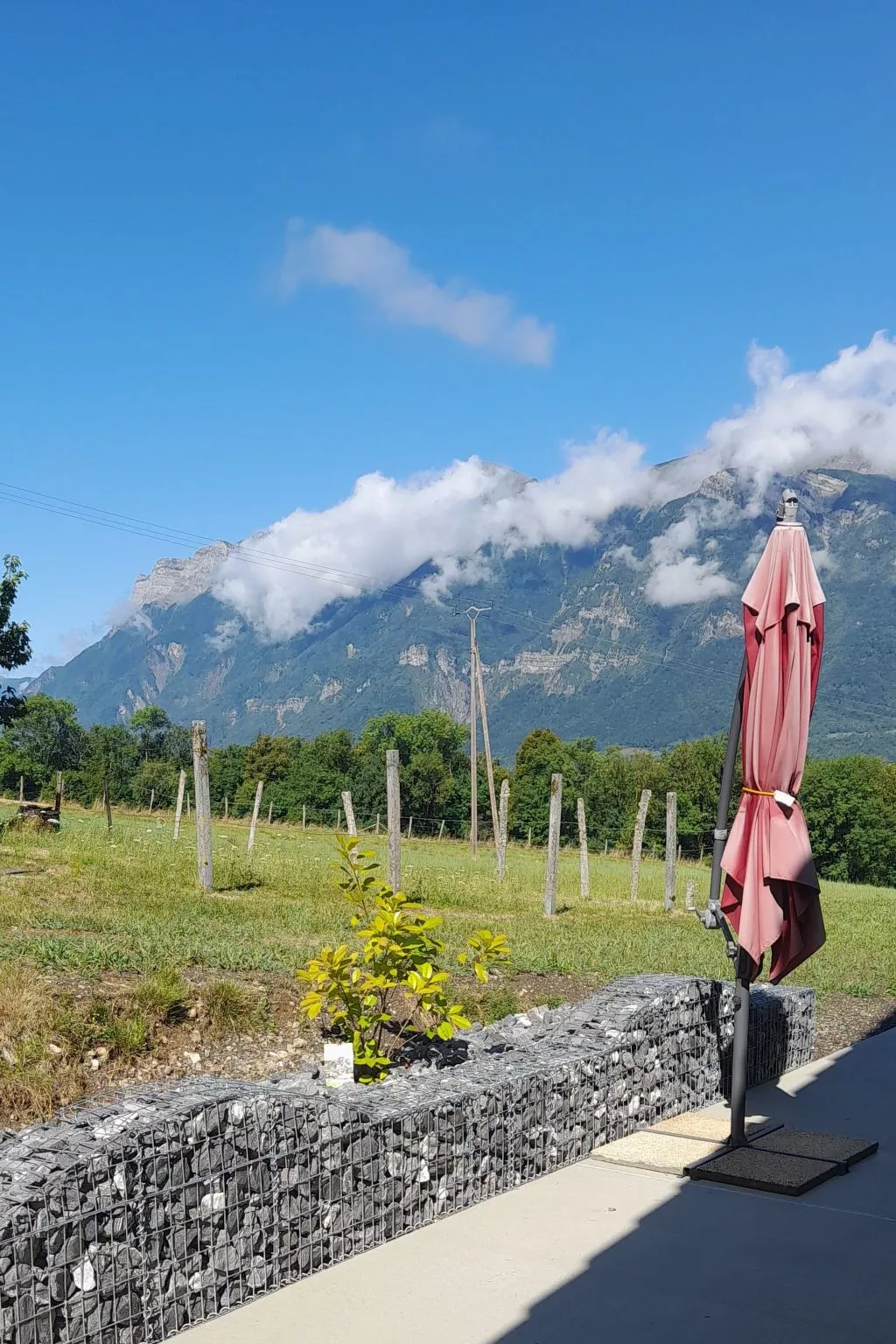 Doppelhaushälfte mit Terrasse-Buiten