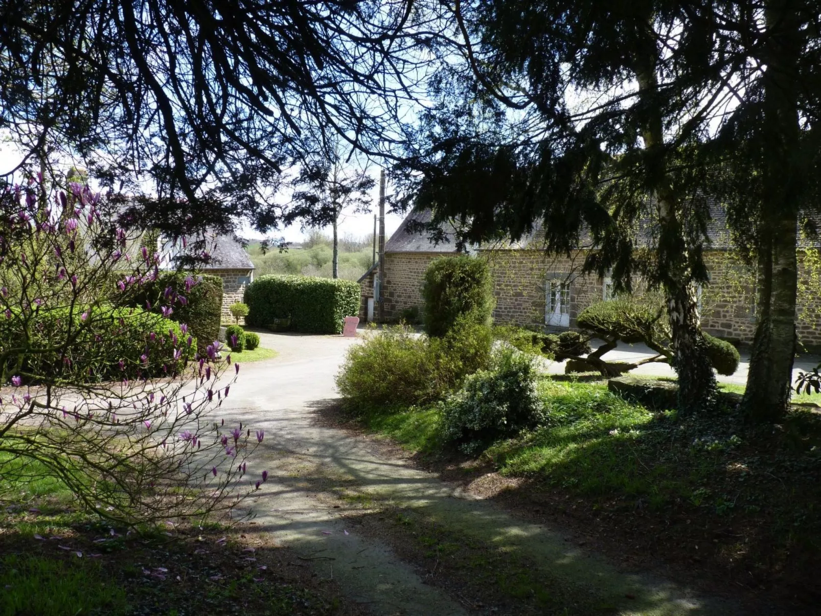Manoir du Vaugarny in Saint-Étienne-en-Coglès-Buiten