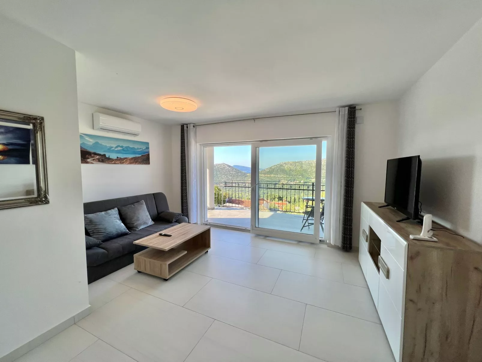 Villa Hidden Gem-Binnen