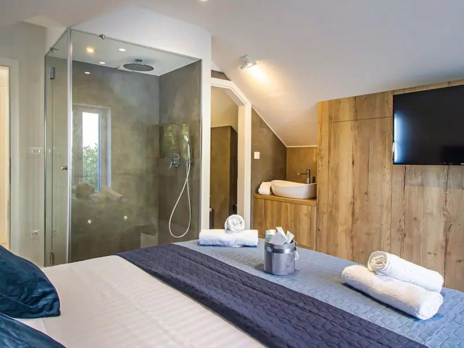 Incredibly beautiful Stone House Villa Lota - Binnen