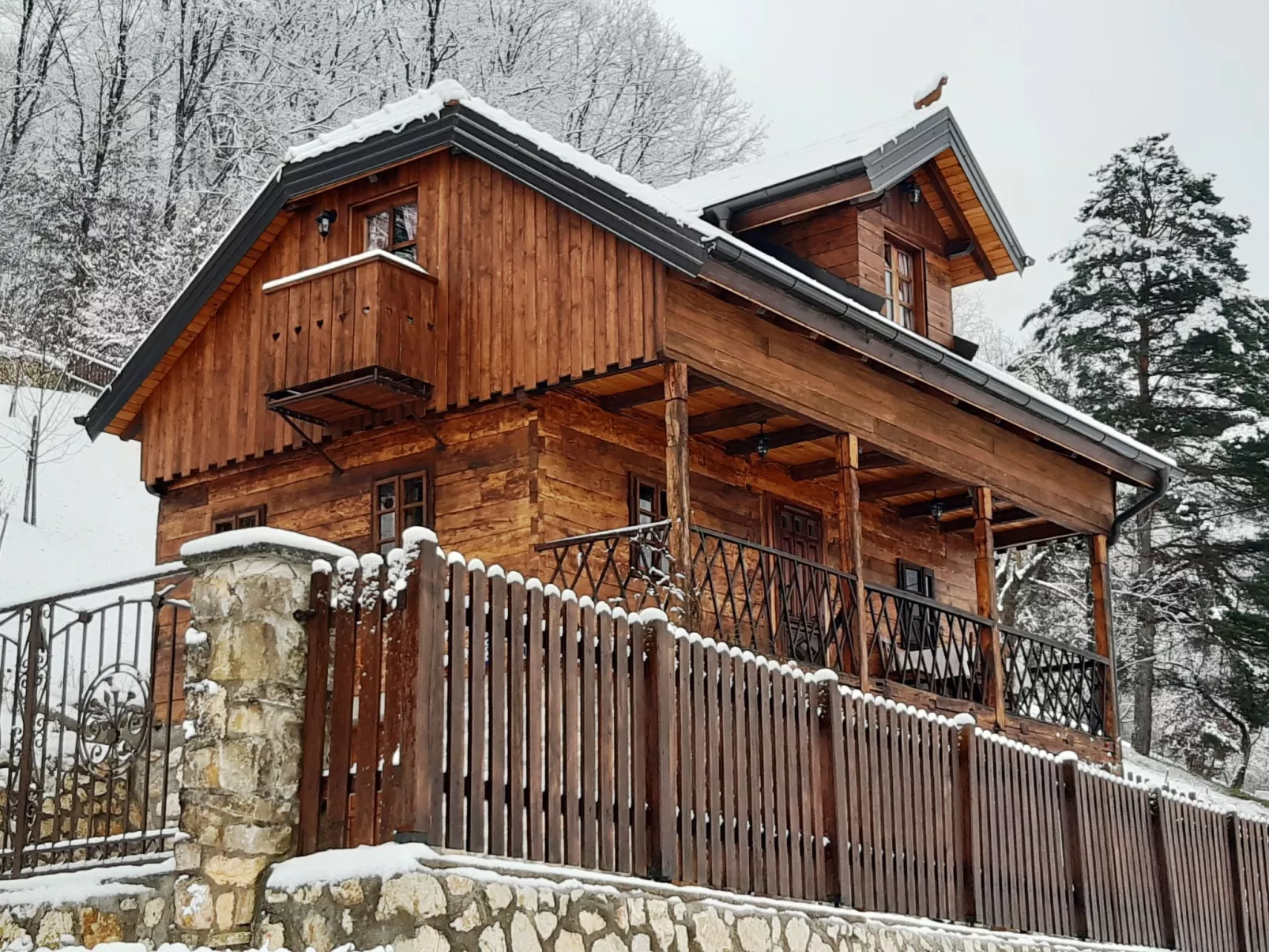 Für 4 Personen und 1 Kind in Tuhelj, Nordkroatien-Buiten