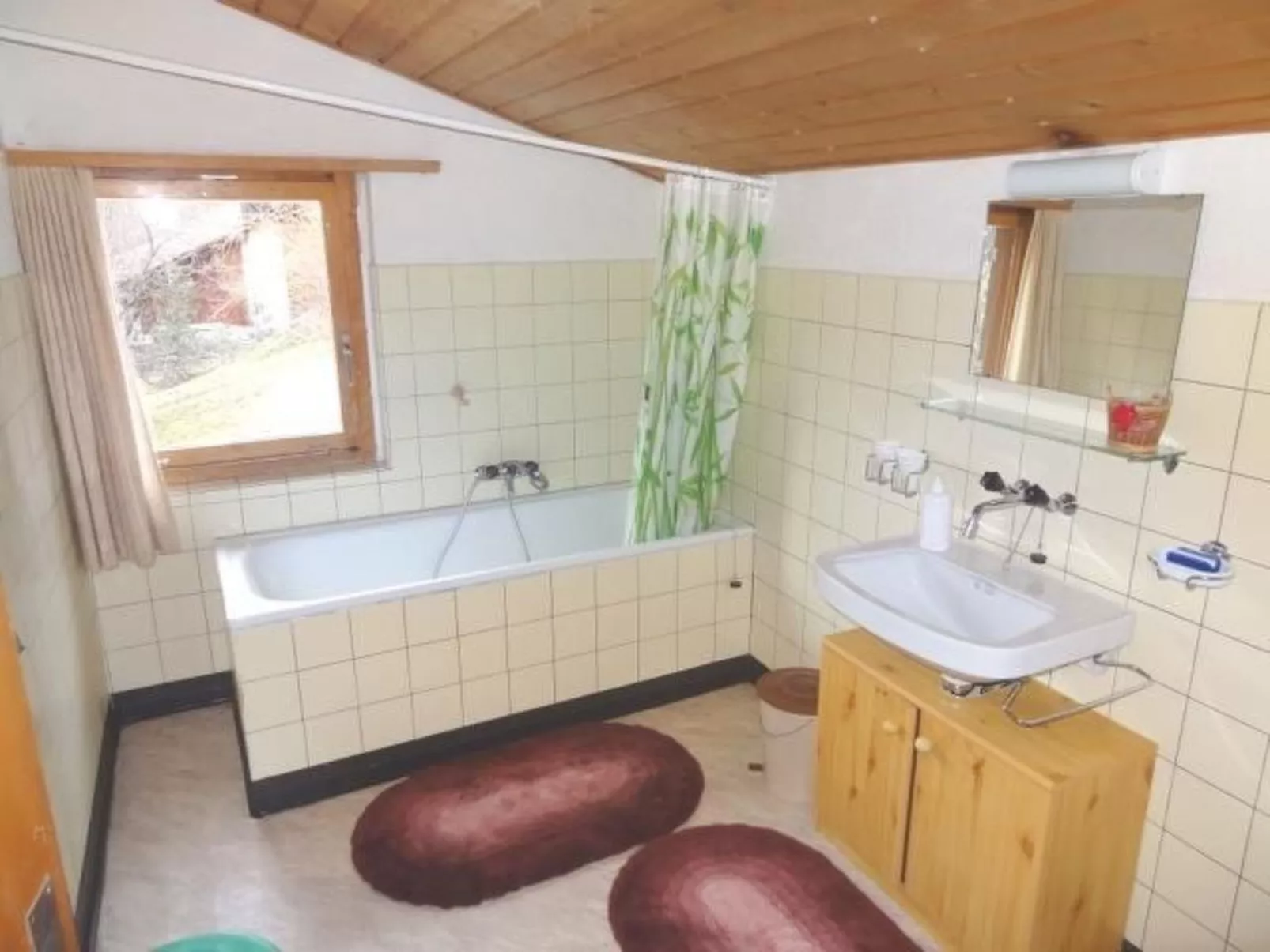 Chalet Regula am See-Binnen